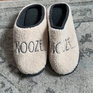 Rae Dunn Snooze Slippers